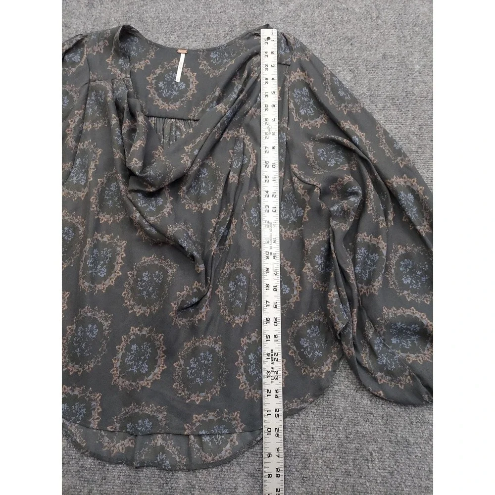 Free People Top Women Medium Gray Cowling Around Medallion Print‎ Blouse Flowy